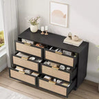Comò a 6 cassetti in rattan, cassettiera nera larga 47 pollici a 6 cassetti con maniglie in metallo e robusta base in legno per camera da letto, soggiorno, cameretta, armadio