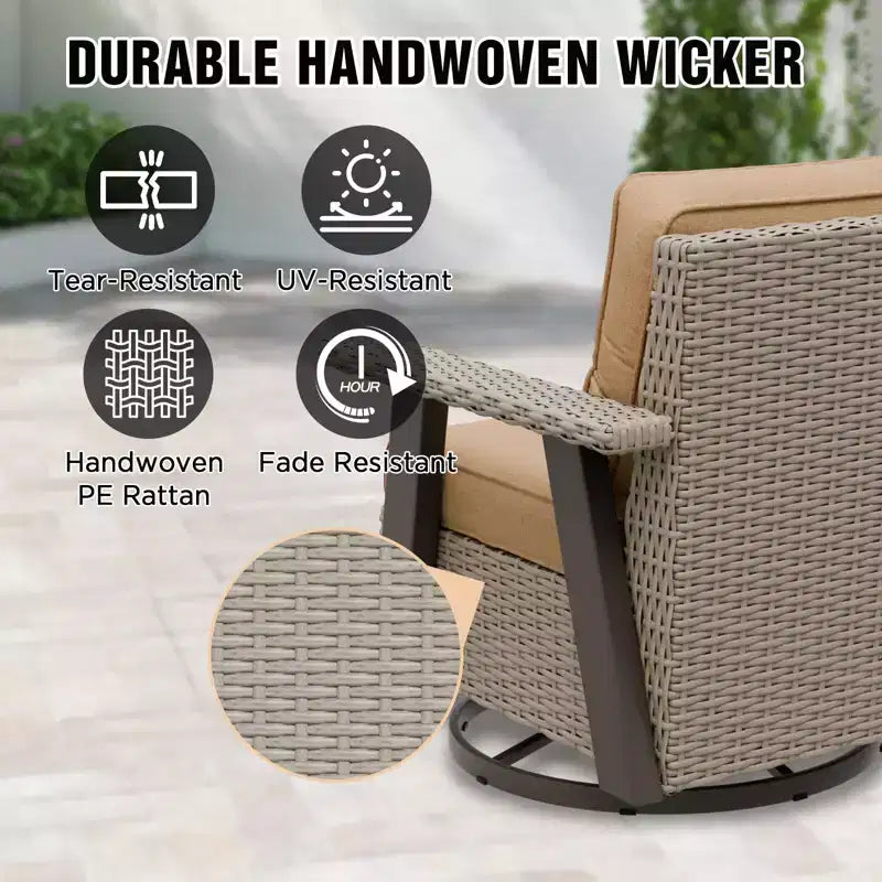 Poltrona reclinabile da esterno EAGLE PEAK Classic 360 Swivel Rocker con cuscini spessi, in vimini per tutte le stagioni
