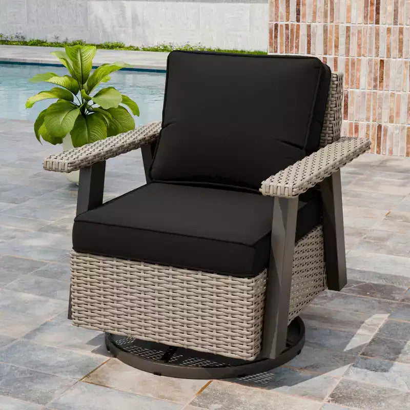 Poltrona reclinabile da esterno EAGLE PEAK Classic 360 Swivel Rocker con cuscini spessi, in vimini per tutte le stagioni
