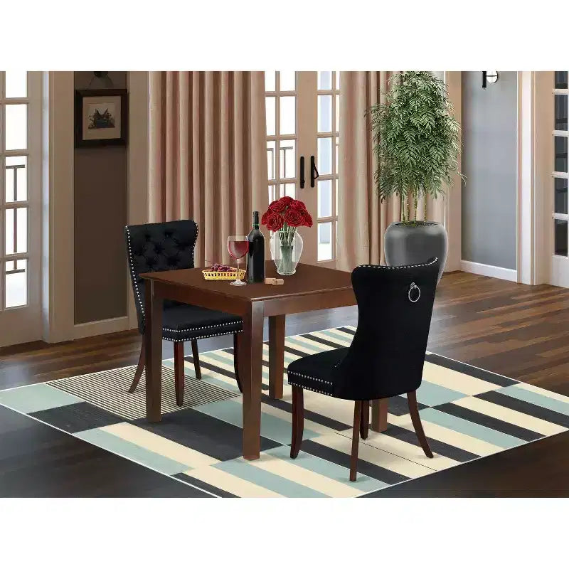 Set tavolo da pranzo HomeStock 3 pezzi con piano quadrato in legno massello finitura mogano