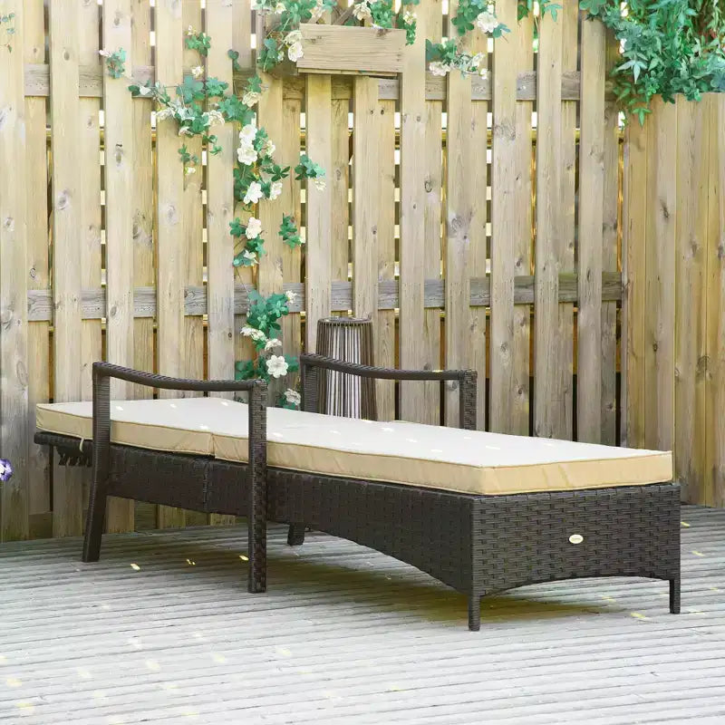 Sdraio in vimini, schienale regolabile in 4 posizioni e cuscini per esterni, lettino prendisole in rattan PE per bordo piscina, balcone o giardino