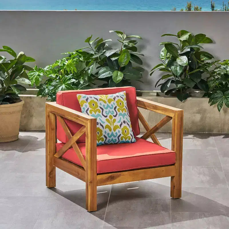 Sedia da esterno Okak Farmhouse con cuscini, sedia da patio con robusto telaio in legno, sedie da portico per cortile, giardino, bordo piscina