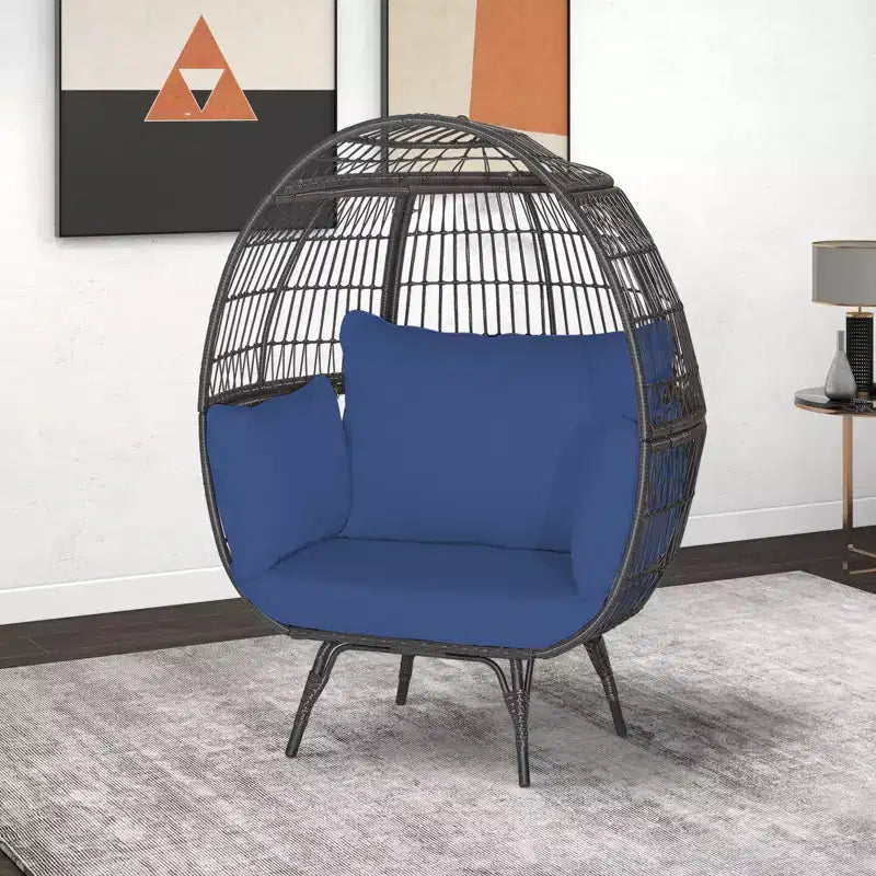 Gymax Sedia a Sdraio a Forma di Uovo in Rattan Vimini Extra-Large con Quattro Cuscini per Interni ed Esterni Blu Navy/Bianco Sporco