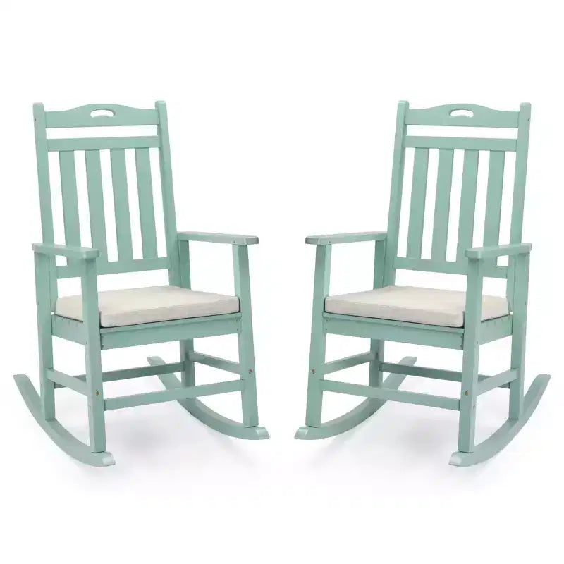 Karl Home | Sedie a dondolo da patio in legno massello con cuscini bianchi (set da 2)