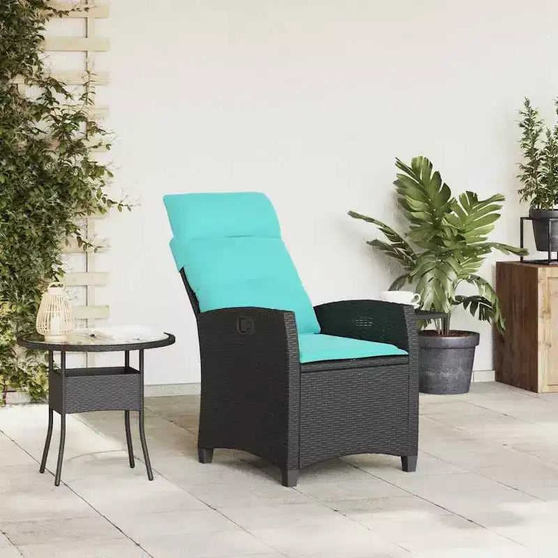 vidaXL Sdraio da giardino reclinabile in polyrattan con tavolino laterale