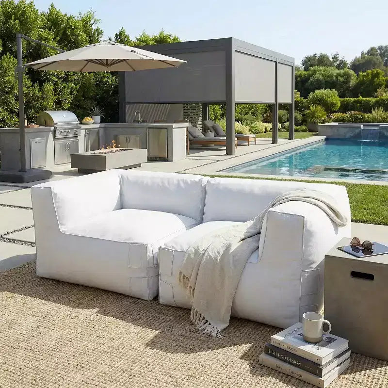 Christopher Knight Home Graziella Divano angolare moderno da giardino con pouf in olefin (set di 2)