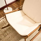 ModernLuxe Sedia a Dondolo da Esterno con Schienale ad Arco Alto e Cuscino, Dondolo da Patio in Rattan PE, Sedia a Sdraio Moderna in Vimini