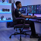 Sedia Gaming LauKingdom con Poggiapiedi, Sedia da Computer Ergonomica, Girevole Regolabile in Altezza, Supporto Lombare Massaggiante, Sedia per Videogiochi, Nero e Viola