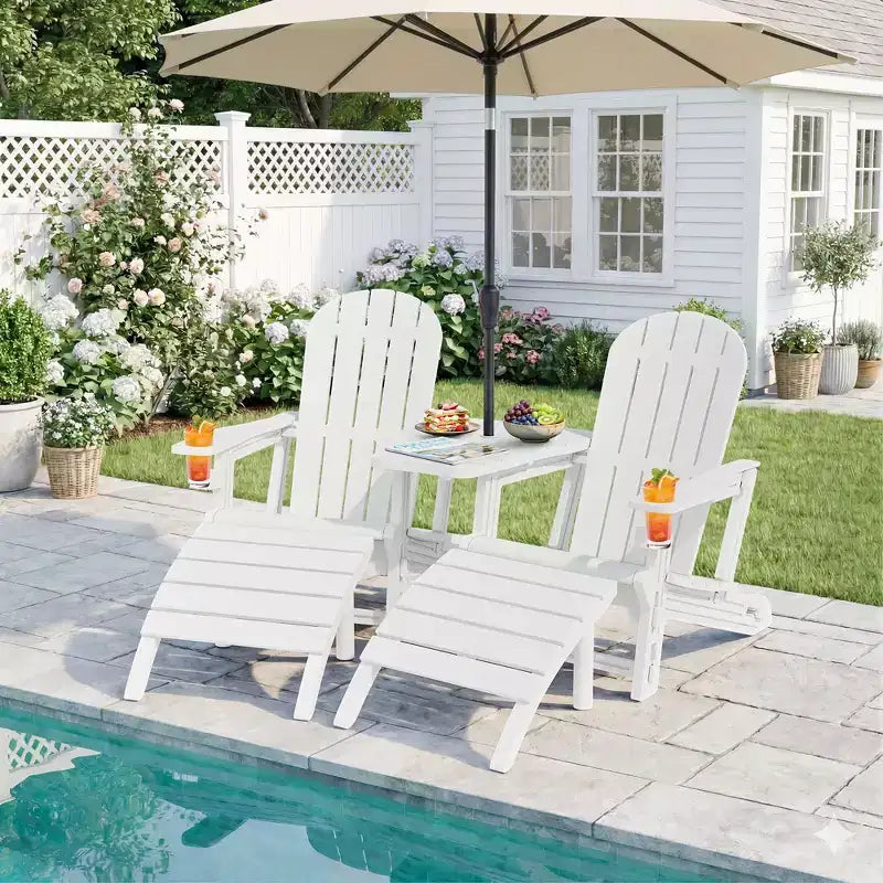 Set di sedie Adirondack Celebalcony con foro per ombrellone, vassoio rimovibile e 2 poggiapiedi curvi, sedie da esterno in plastica HDPE per patio e piscina