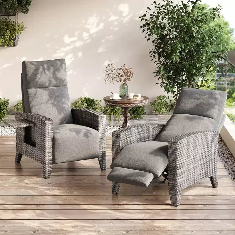 Poltrona Reclinabile in Vimini con Schienale e Poggiapiedi Regolabili, Poltrona da Patio Reclinabile in Rattan Piatta a 150° con Tavolino Laterale Estensibile e Pompa ad Aria