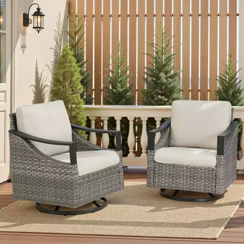 GDFStudio Moxie Sedia Girevole a Dondolo da Esterno in Rattan e Acciaio con Cuscini (Set di 2)