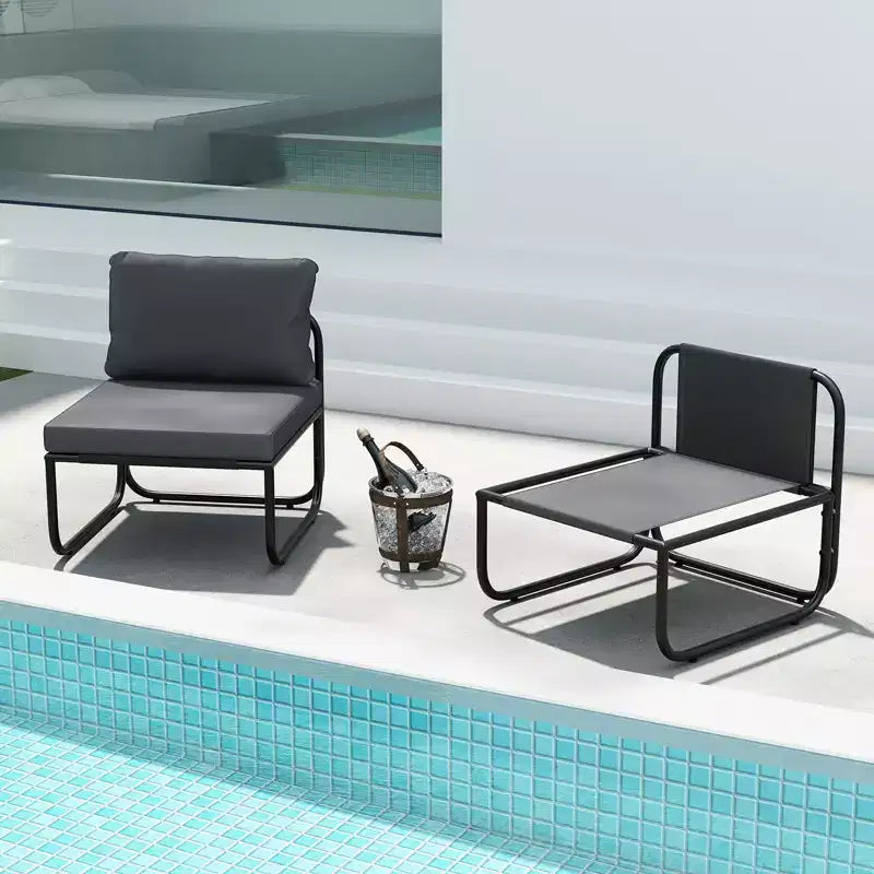 Set di 2 sedie da esterno Costway con cuscini rimovibili, struttura in metallo resistente per bordo piscina