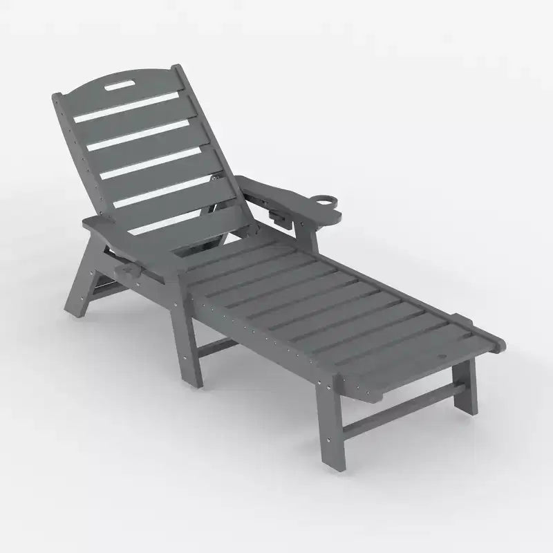 Sedia a sdraio pieghevole oversize in HDPE - regolabile in 5 posizioni, portabicchieri integrato, resina resistente alle intemperie, per patio, piscina, terrazza