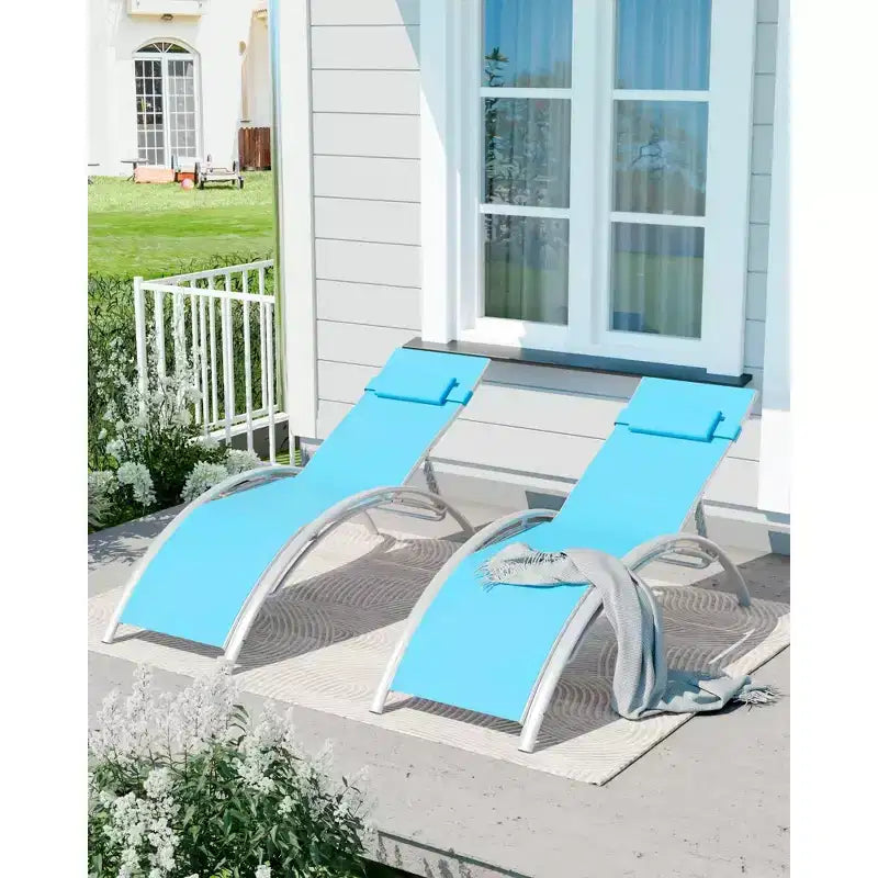 Set di 2 moderne chaise longue da patio in alluminio, sedie reclinabili da esterno per tutte le stagioni con braccioli, ideali per spiaggia, piscina, prendere il sole e prato