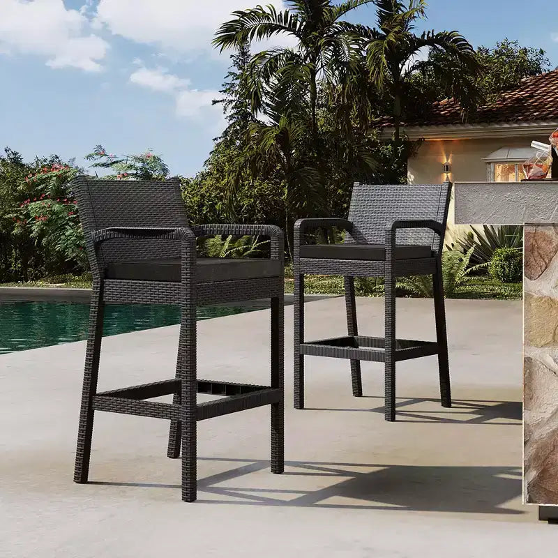 Sgabelli da bar in vimini per esterni, set da 2 - Altezza bancone 76 cm, capacità 150 kg, cuscini spessi, rattan per tutte le stagioni per patio e piscina