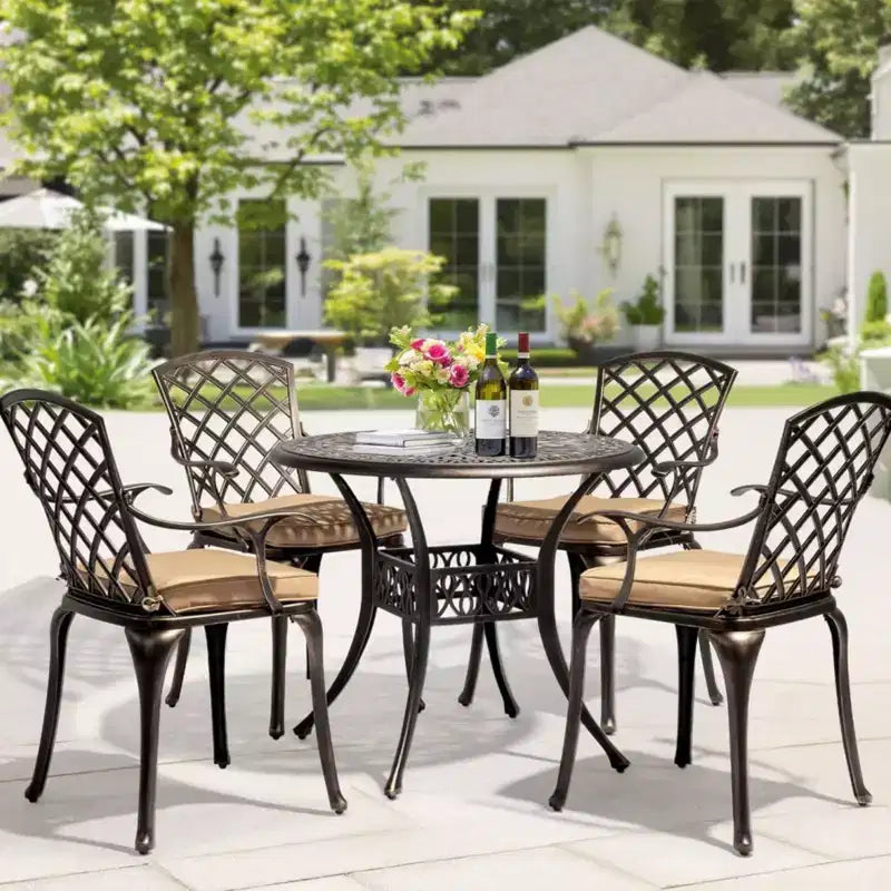 Karl Home | Elegante Sedia da Patio in Fusione di Alluminio Color Bronzo con Cuscini Latte (Set da 2)