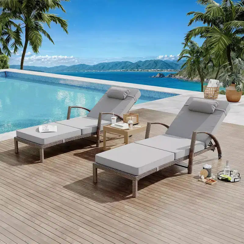 Set di 2 Chaise Longue da Giardino, Recliner a 5 Posizioni Regolabile in Rattan PE con Braccioli e Cuscini, Sedie Sdraio Pieghevoli per Piscina, Terrazza, Giardino