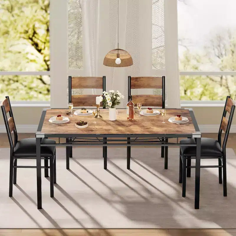 Set Tavolo da Pranzo 4 Sedie Imbottite, Robusta Struttura in Legno, Protezioni Angolari, Perfetto per Appartamento o Sala da Pranzo Piccola