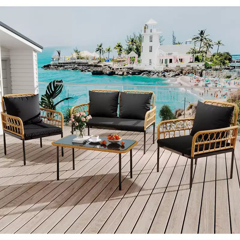 Set da esterno in 4 pezzi stile Boho - Divanetto in rattan sintetico per tutte le stagioni, Robusta struttura in metallo, Tavolino in vetro e Cuscini spessi