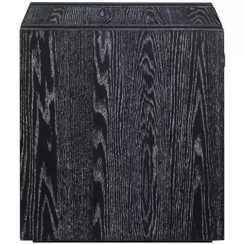 Tavolino finale Meridian Furniture Stanton