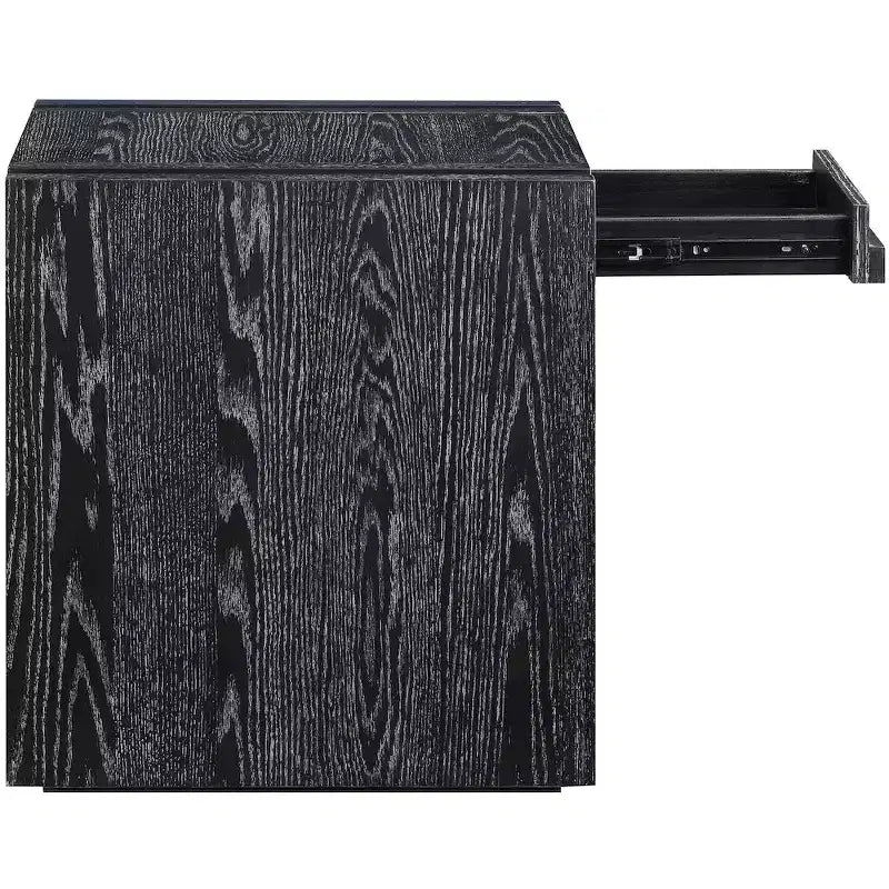 Tavolino finale Meridian Furniture Stanton