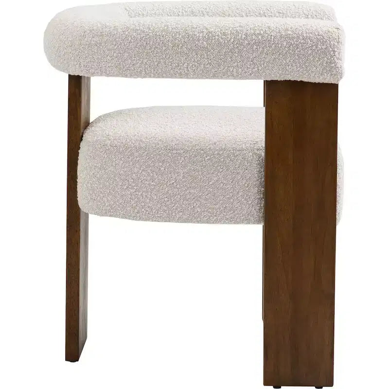 Sedia da pranzo Meridian Furniture Barrel in tessuto bouclé color crema