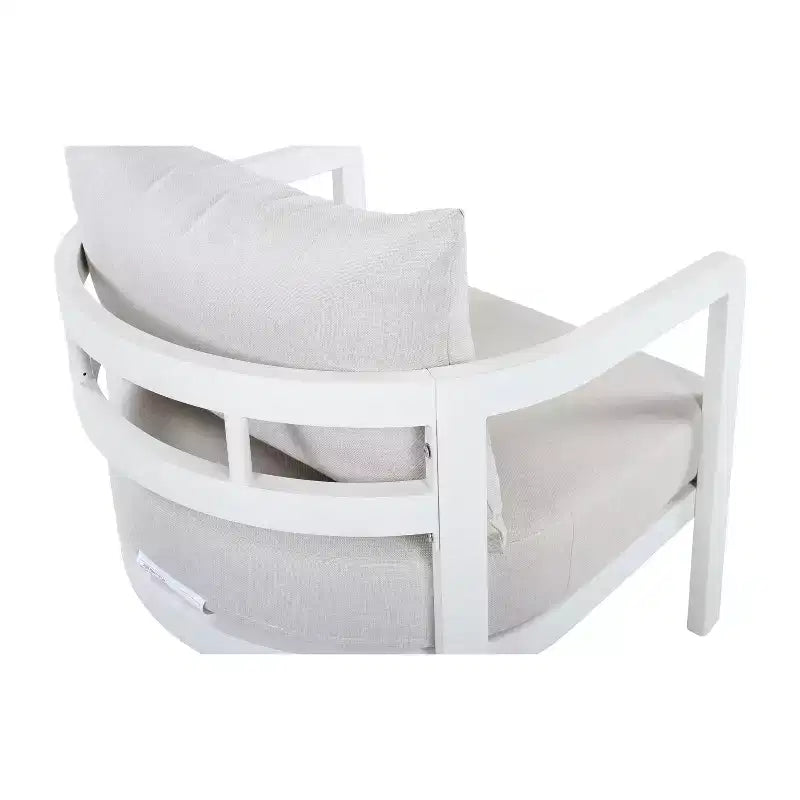 Poltrona da esterno ModernLuxe in alluminio, poltrona moderna inossidabile da giardino con cuscino beige, sedia da salotto per il cortile