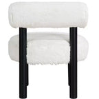 Sedia Ambre in tessuto vegano effetto montone di Meridian Furniture
