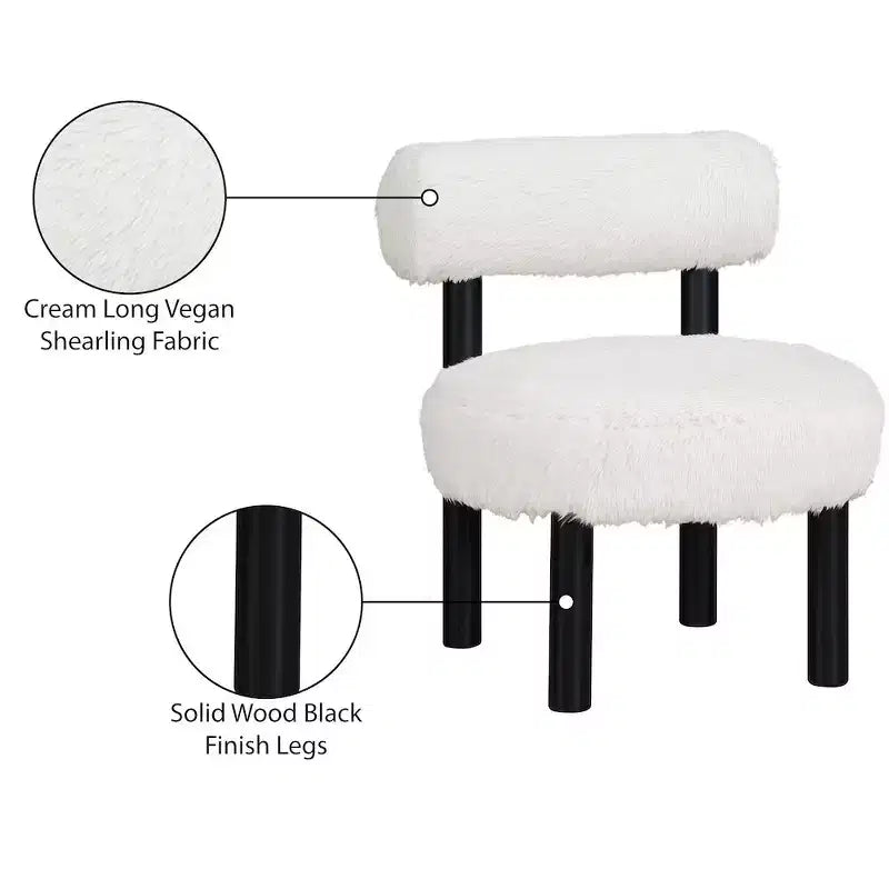 Sedia Ambre in tessuto vegano effetto montone di Meridian Furniture