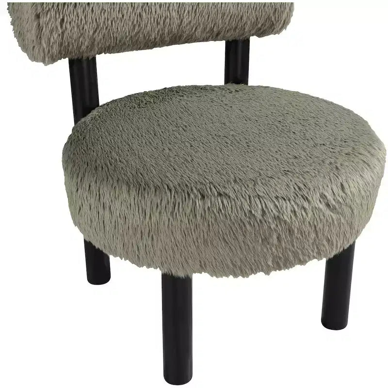 Sedia Ambre in tessuto vegano effetto montone di Meridian Furniture