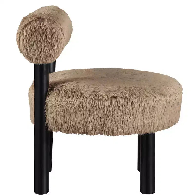 Sedia Ambre in tessuto vegano effetto montone di Meridian Furniture