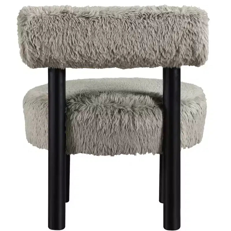 Sedia Ambre in tessuto vegano effetto montone di Meridian Furniture