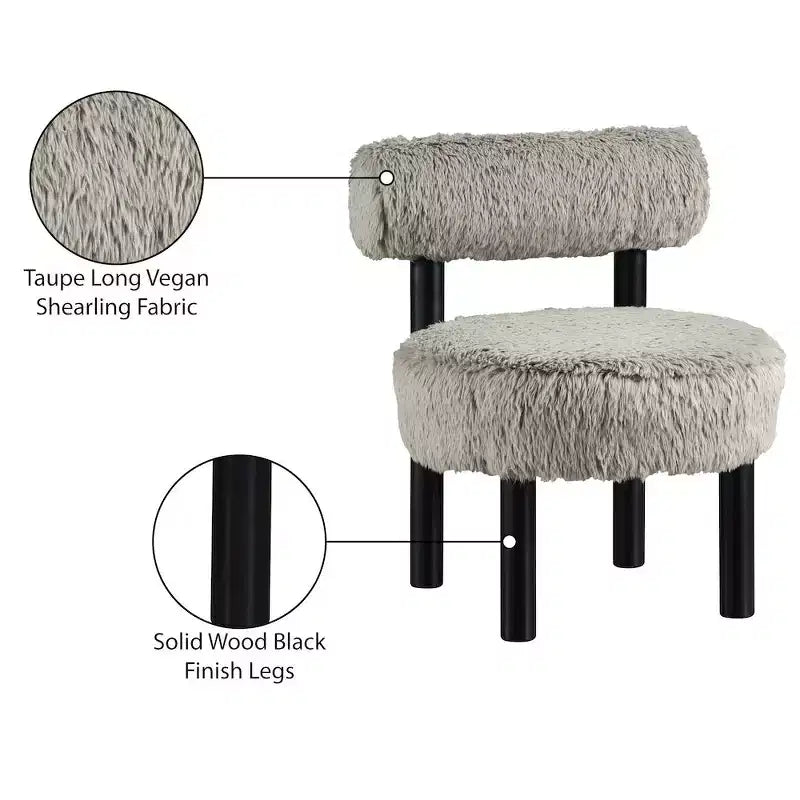 Sedia Ambre in tessuto vegano effetto montone di Meridian Furniture