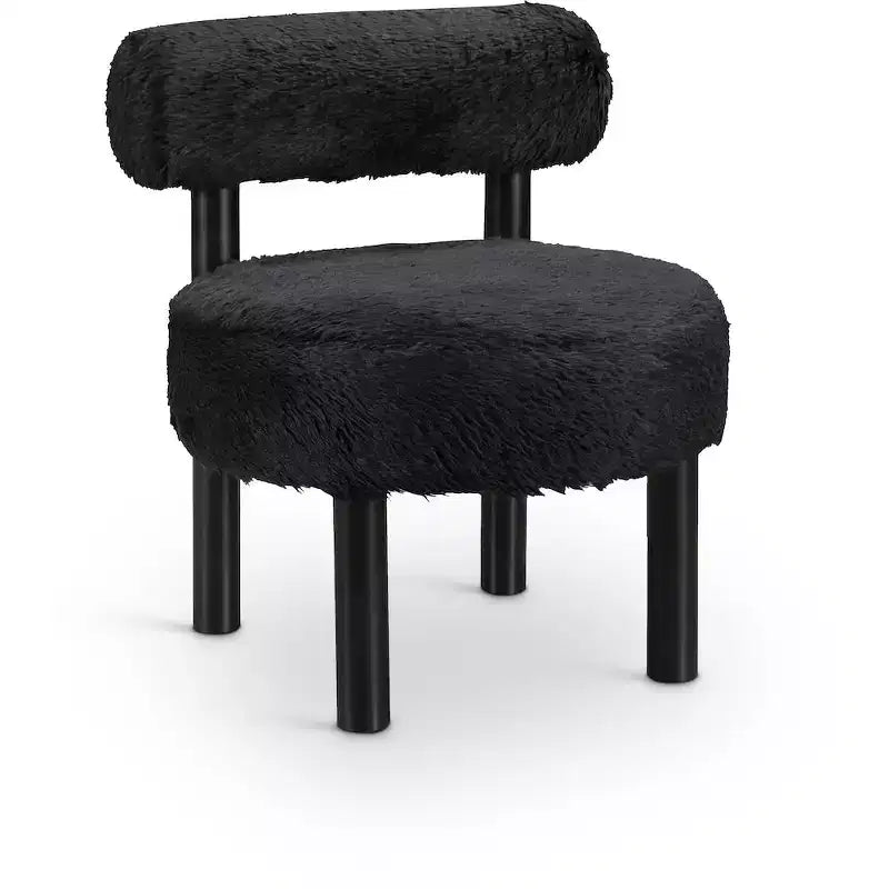 Sedia Ambre in tessuto vegano effetto montone di Meridian Furniture
