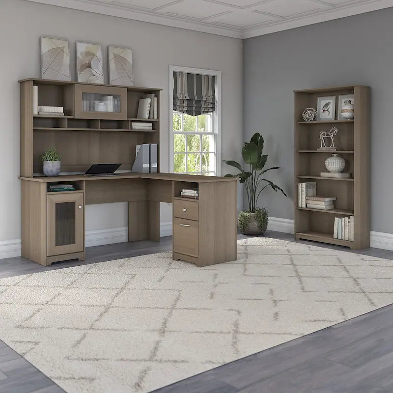 Scrivania a L Cabot 60W con Libreria e Scaffale a 5 Ripiani di Bush Furniture