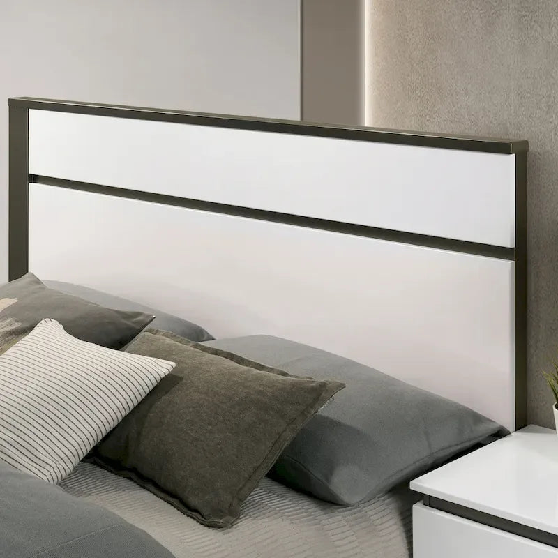 Furniture of America Conjira Modern 3-Piece White Wood Storage Bedroom Set