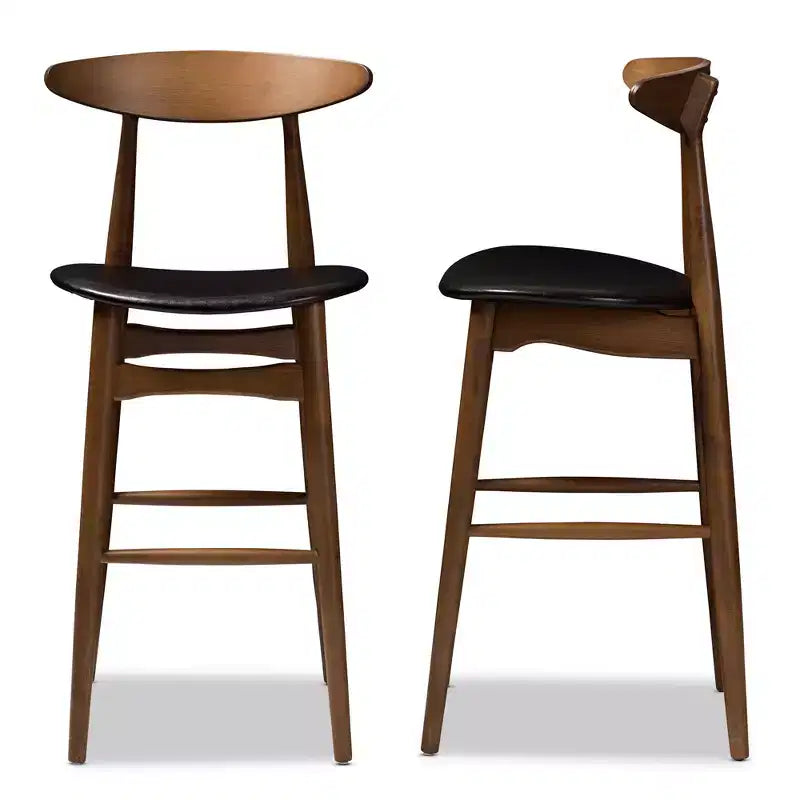 Set di 2 sgabelli da bar Flora in legno massello con finitura noce stile moderno di metà secolo, rivestimento nero – Baxton Studio: similpelle, schienale curvo, altezza fissa