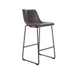 Set di 2 sgabelli da bar Jackson marroni - Finch: ispirati a Eames, seduta in microfibra, gambe in metallo, altezza fissa 73,66 cm