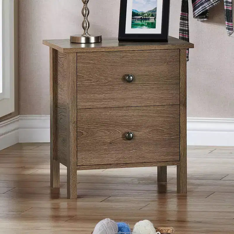Comodino 2 cassetti 24/7 Shop At Home Cecilia: Noce anticato, stile rustico, ferramenta in bronzo, struttura in legno, contenitore
