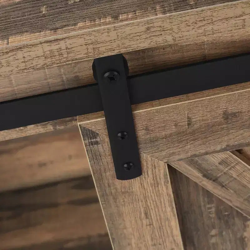 Mobile TV effetto legno di recupero per televisori fino a 60" con ante scorrevoli stile fienile marrone - EveryRoom: Consolle multimediale moderno-rustica