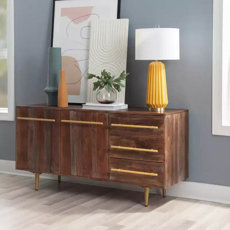 Consolle portaoggetti Adair Mid Century Modern 58" in legno massello con maniglia dorata 2 ante 3 cassetti Marrone - Powell: Tavolo da ingresso in acacia con ferramenta in ferro