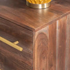 Consolle portaoggetti Adair Mid Century Modern 58" in legno massello con maniglia dorata 2 ante 3 cassetti Marrone - Powell: Tavolo da ingresso in acacia con ferramenta in ferro