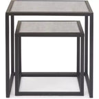 Set di 2 tavolini accentati a specchio Gramercy Square neri - Finch: Incastrabili, finitura anticata, struttura in metallo