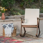 Sedia a dondolo da patio in legno di acacia Gus - Christopher Knight Home
