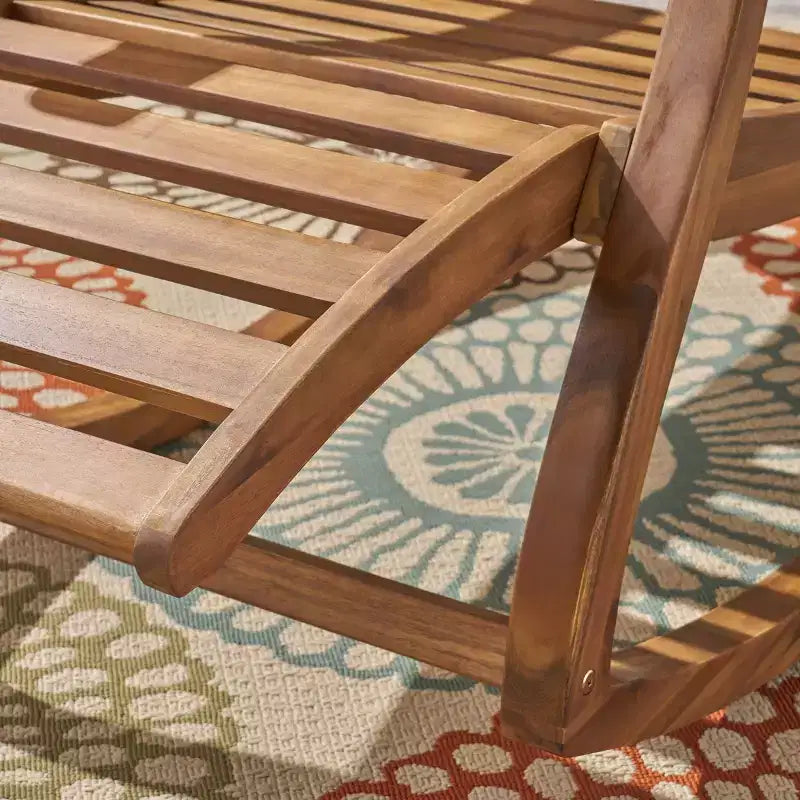 Sedia a dondolo reclinabile in legno di acacia Sunview - Christopher Knight Home