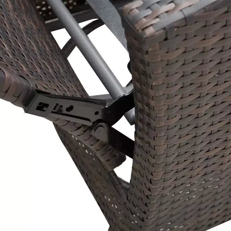 Poltrona reclinabile Outsunny Patio in rattan PE con girevole a 360°, cuscino morbido, sedia a sdraio per patio, giardino, cortile