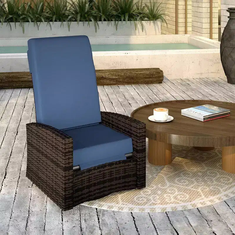 Poltrona reclinabile Outsunny Patio in rattan PE con girevole a 360°, cuscino morbido, sedia a sdraio per patio, giardino, cortile