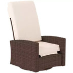 Poltrona reclinabile Outsunny Patio in rattan PE con girevole a 360°, cuscino morbido, sedia a sdraio per patio, giardino, cortile