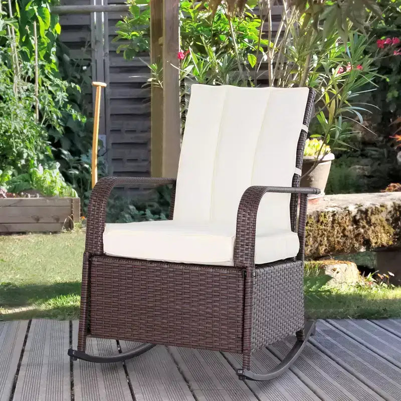 Outsunny Sedia a Dondolo da Giardino in Rattan con Cuscino Morbido, Poggiapiedi Regolabile e Schienale Reclinabile fino a 135 Gradi