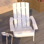 Sedia Adirondack in poliresina effetto legno per tutte le stagioni Merrick Lane, colore bianco